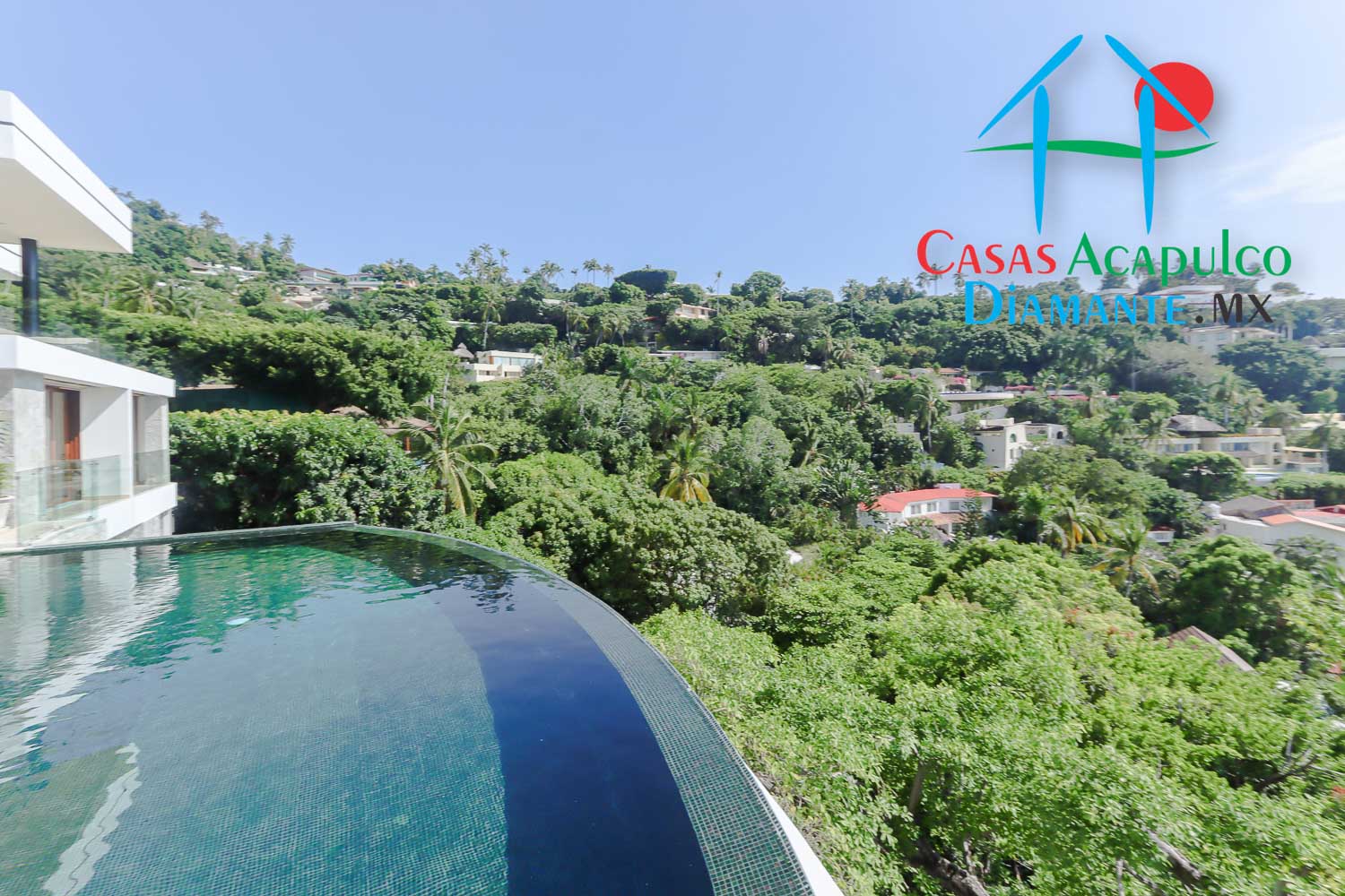 La Roqueta - Alberca y asoleadero 8